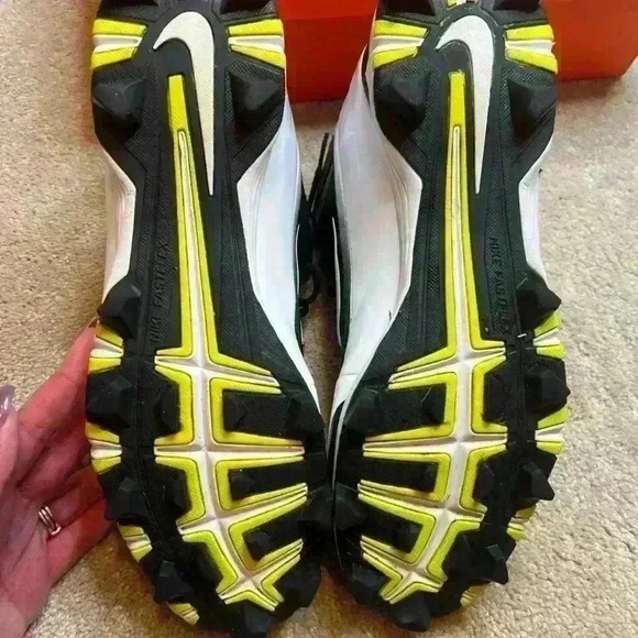 Nike Hurache 2K Filth Keystone sz 12 Black and White Men's cleats - Picture 3 of 3